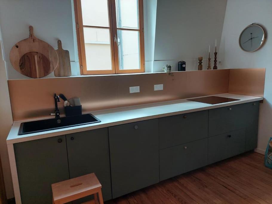 Magnifique Appartement Le Nid Des Thermes บาญเญอ-เดอ-บีกอร์ ภายนอก รูปภาพ