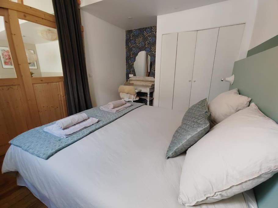Magnifique Appartement Le Nid Des Thermes บาญเญอ-เดอ-บีกอร์ ภายนอก รูปภาพ